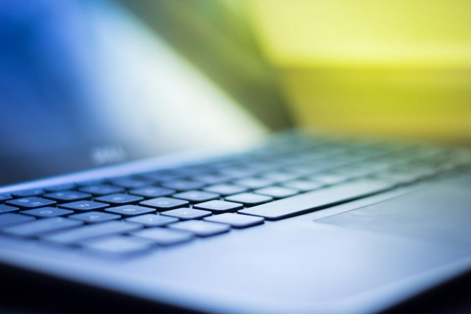 Examination of a computer fraud file with a criminal lawyer