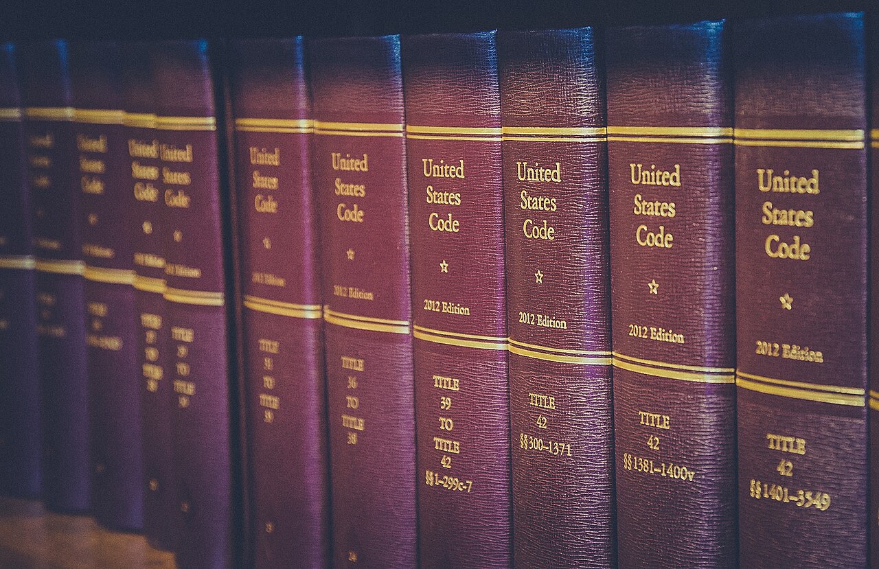 The period for disclaiming an inheritance and books on succession law