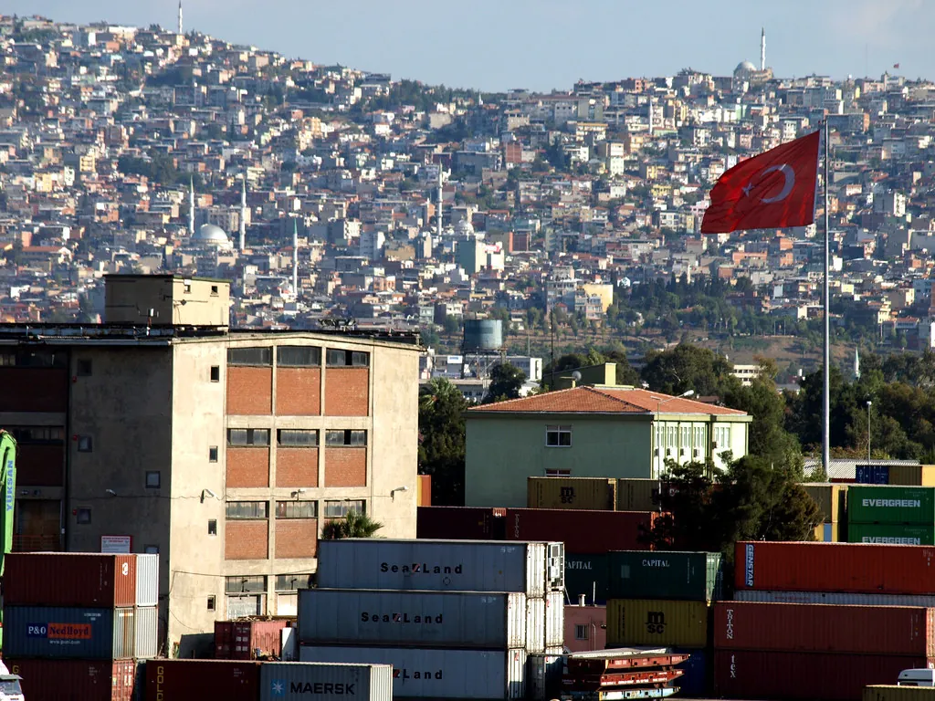 İzmir'in yamaçlara yayılan konut dokusu: İzmir'de kira artışı uyuşmazlığı yaşanan mahalleler